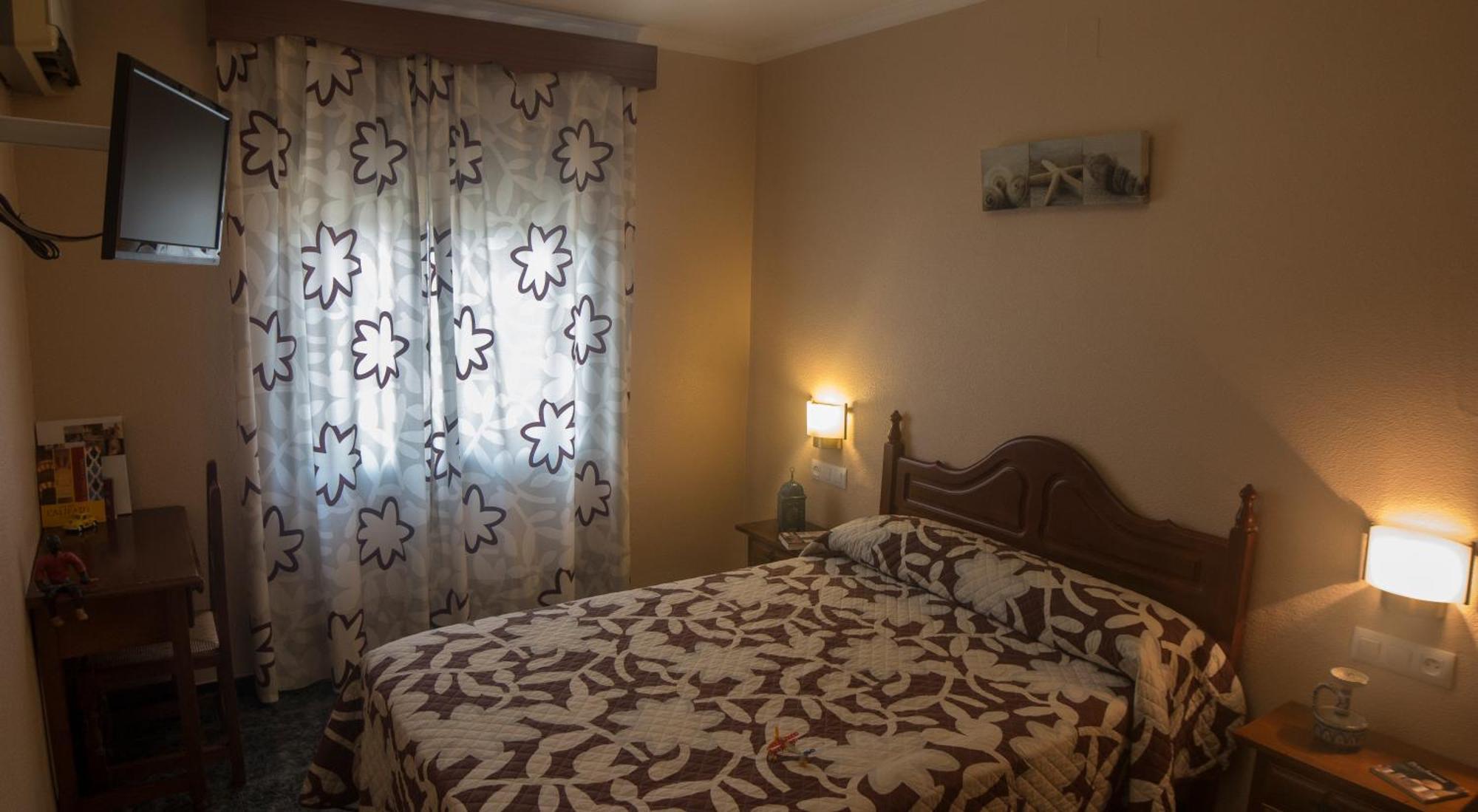 Hostal Restaurante El Cary Montemayor Dış mekan fotoğraf