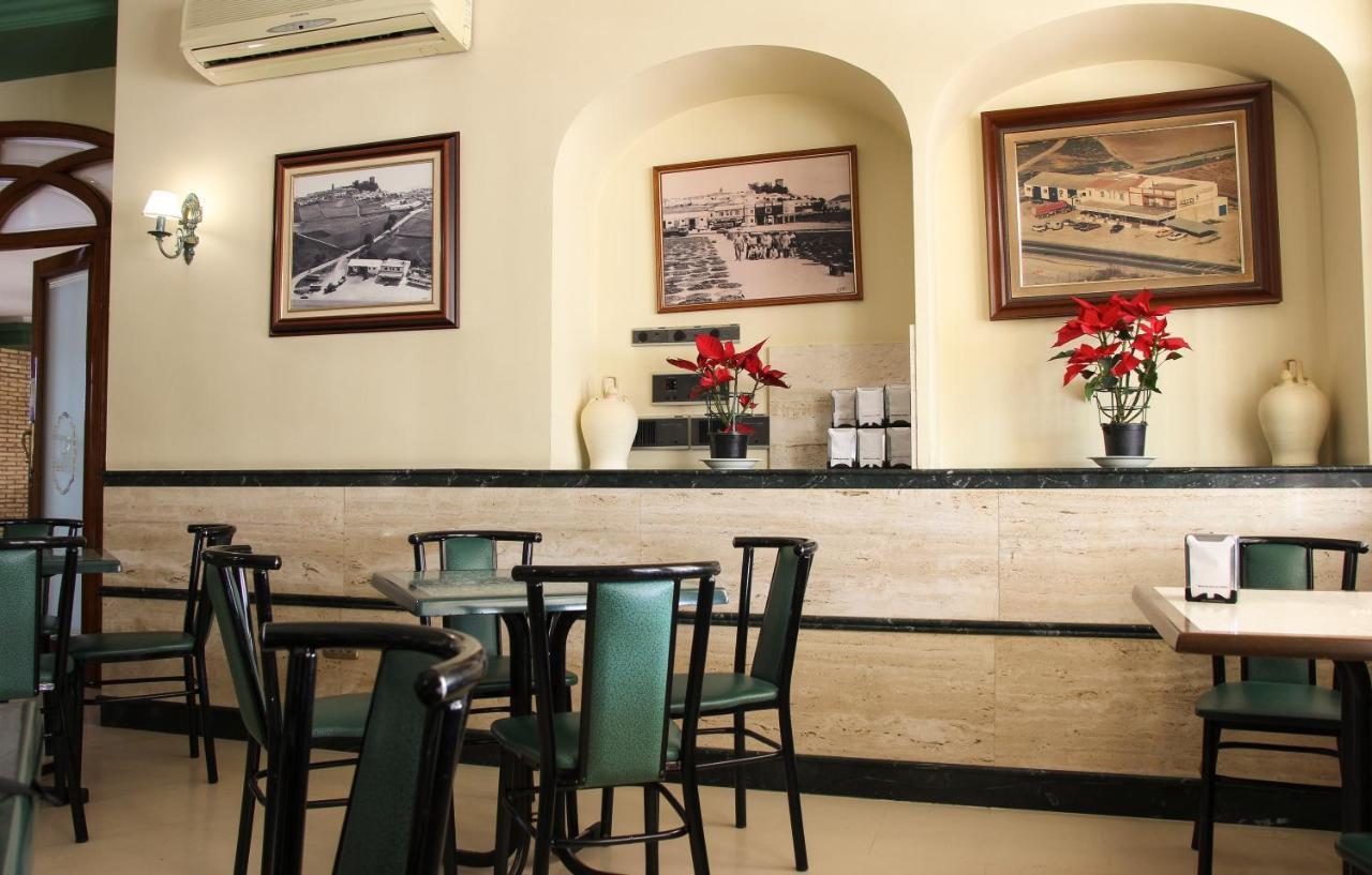 Hostal Restaurante El Cary Montemayor Dış mekan fotoğraf